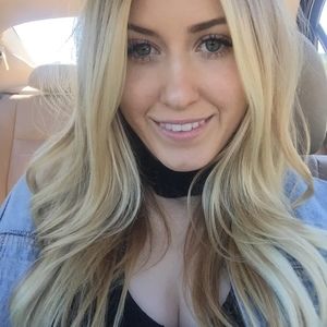 Meet your Posher, Marissa